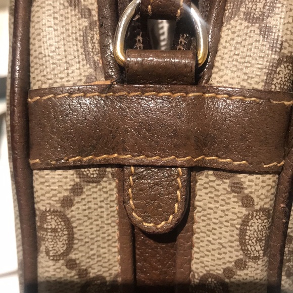 Vintage Gucci canteen purse - Picture 9 of 11